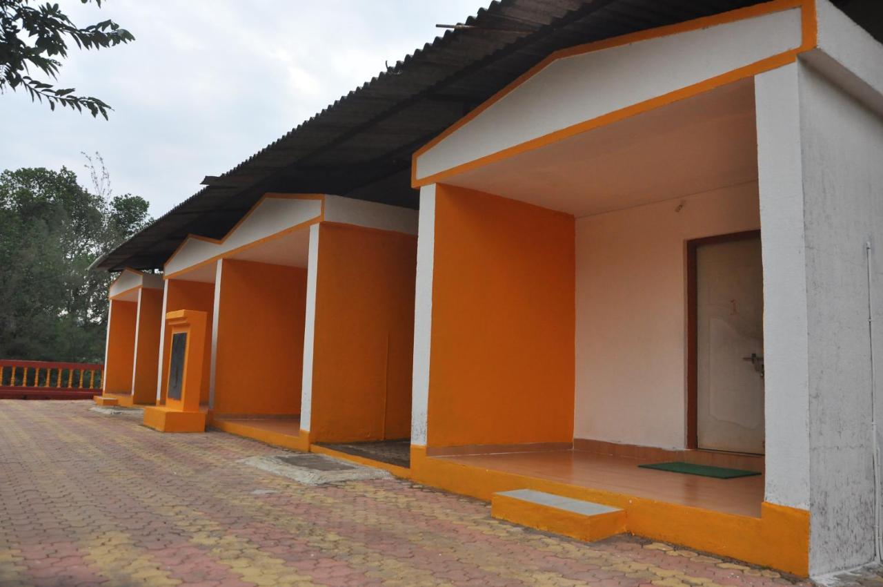Koyna Lake Resort Koynanagar Exterior photo