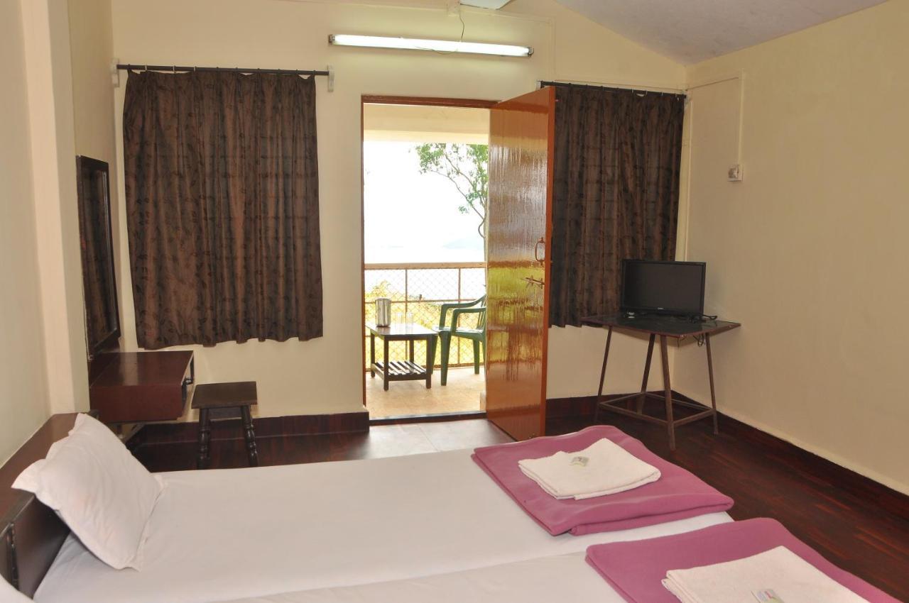 Koyna Lake Resort Koynanagar Exterior photo
